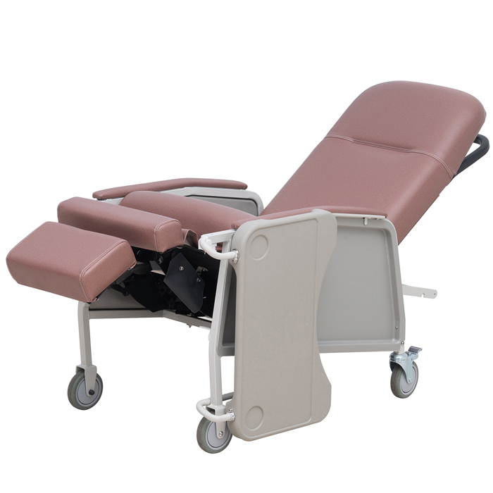 Manual Geriatric Chair with table/ on castor / Drive type