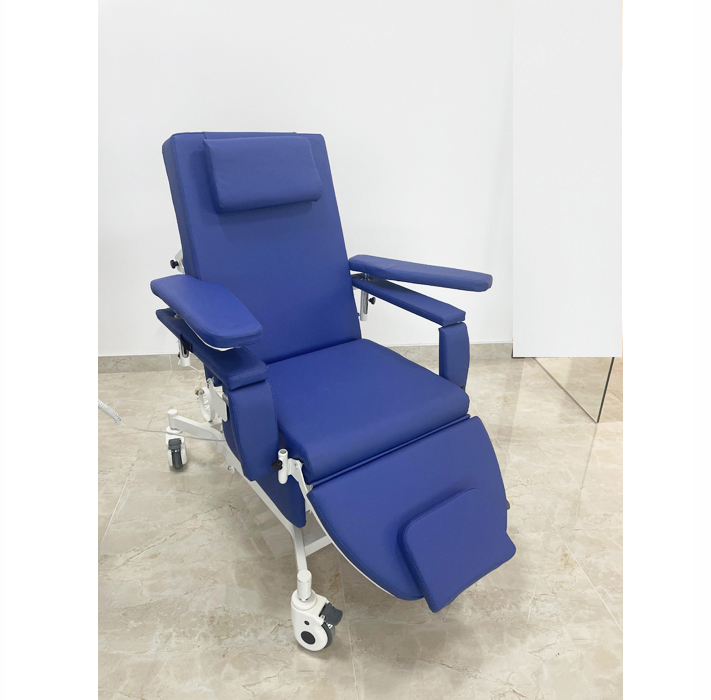 China Electric Dialysis Chair with adjustable armrest and trendelenburg