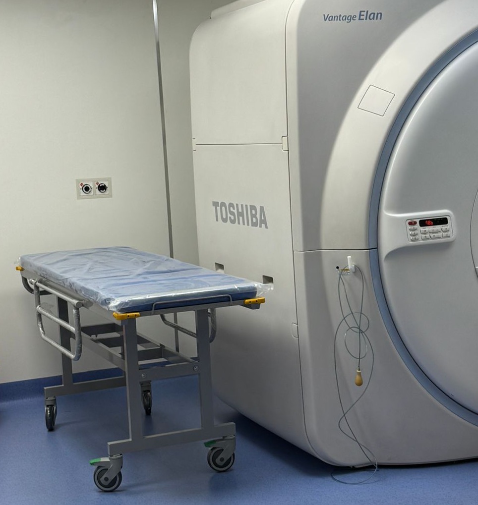 Aluminium alloy MRI compatible stretcher / MR conditional to 5.0 Tesla